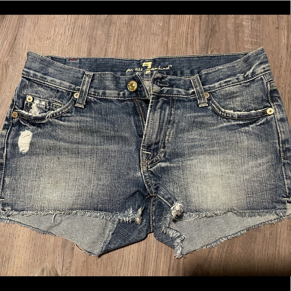 7 for all mankind shorts!